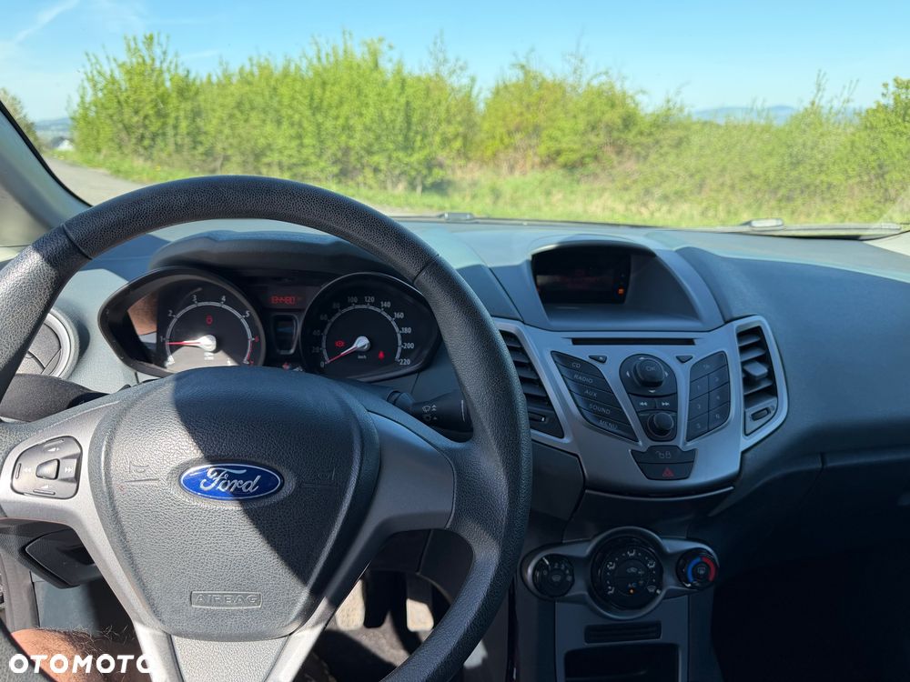 Ford Fiesta 1.25 Trend - 12