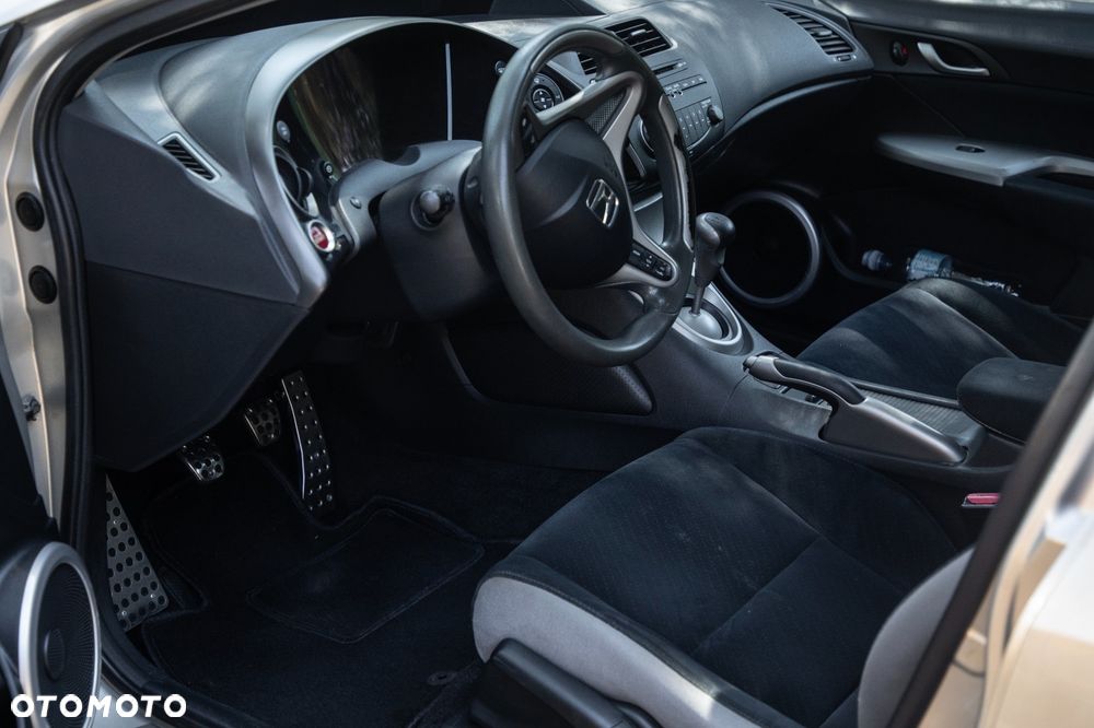 Honda Civic 1.8 TypeS - 12