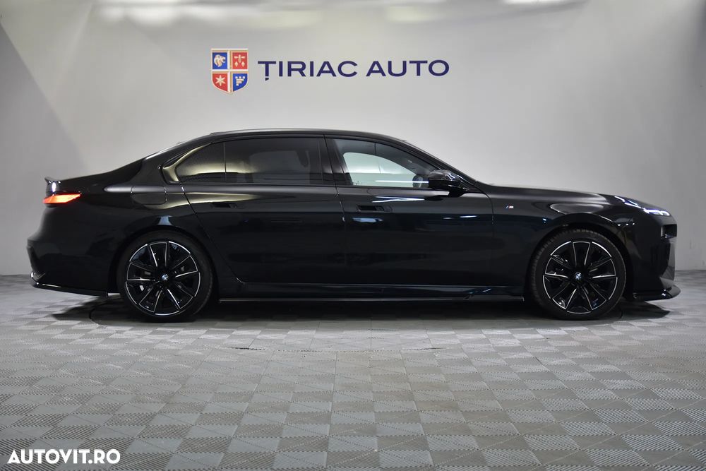 BMW Seria 7 740d xDrive MHEV - 7