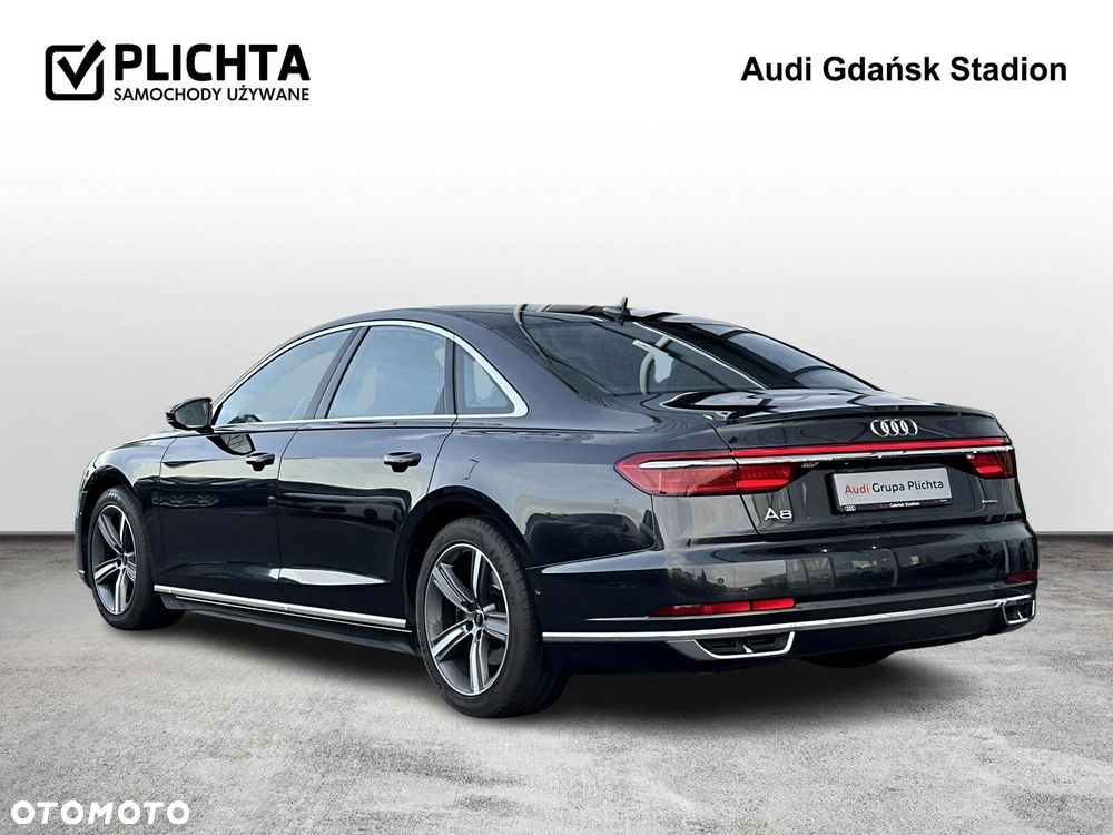 Audi A8 - 4