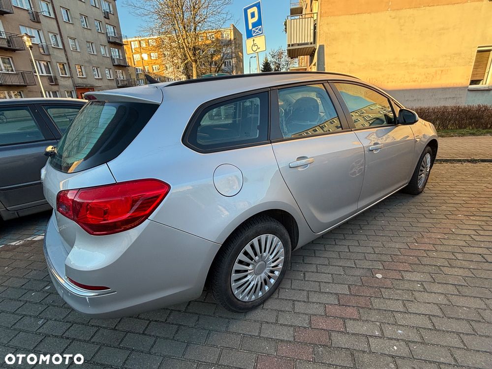 Opel Astra 1.7 CDTI DPF Style - 8