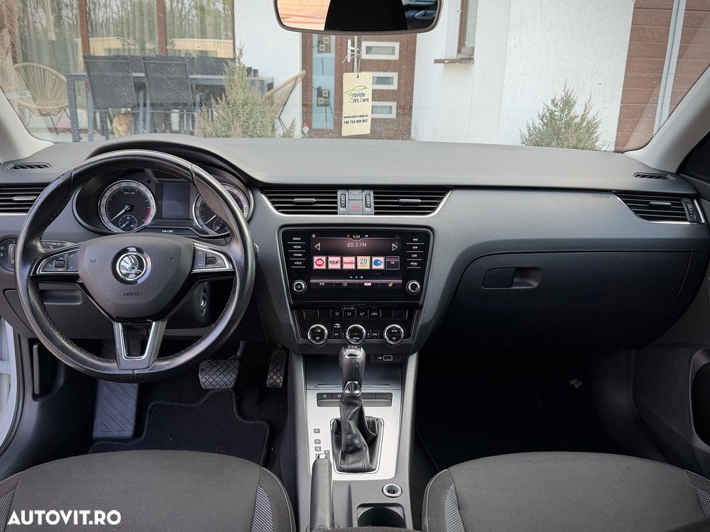 Skoda Octavia 1.6 TDI DSG Ambition - 6