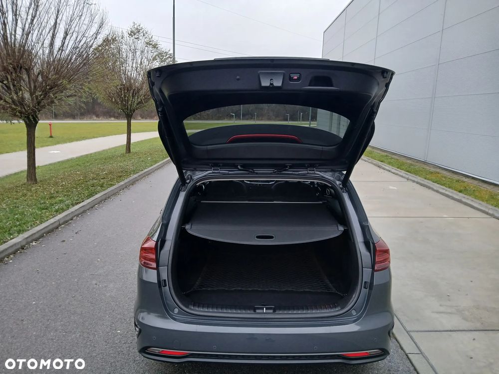 Kia Ceed 1.4 T-GDI OPF Platinum Edition - 22