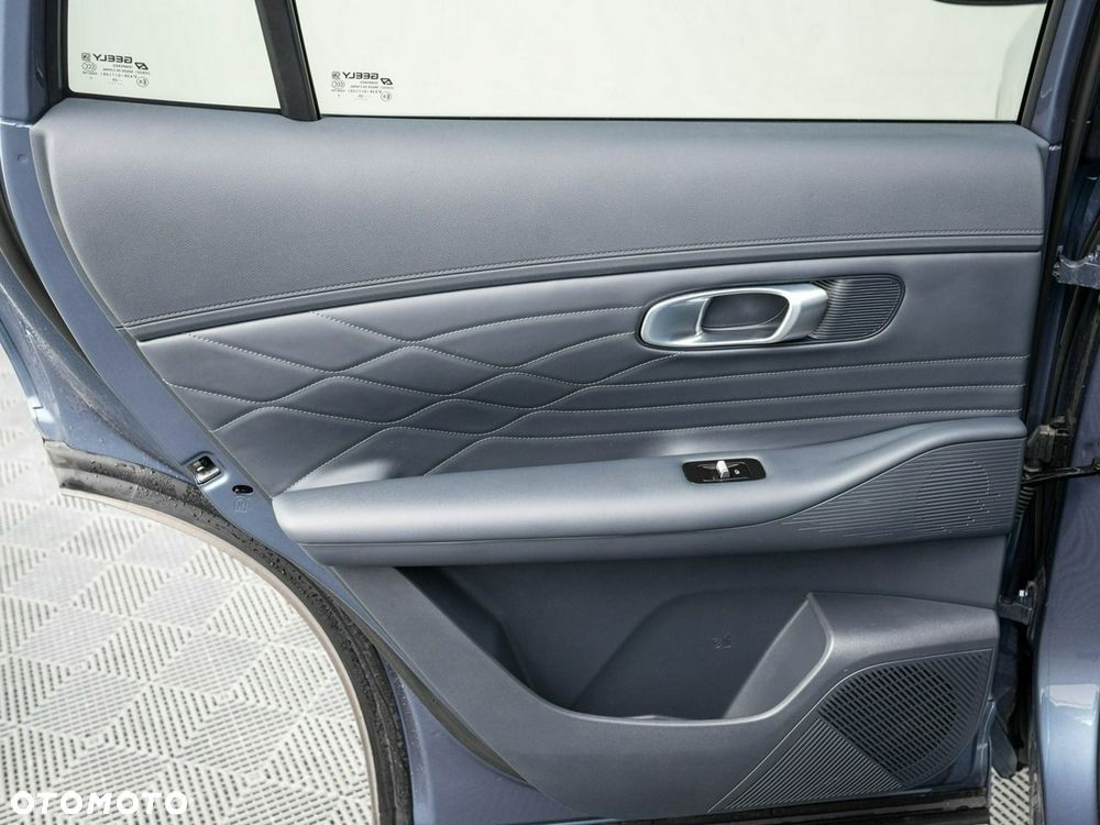 Geely Starray - 24