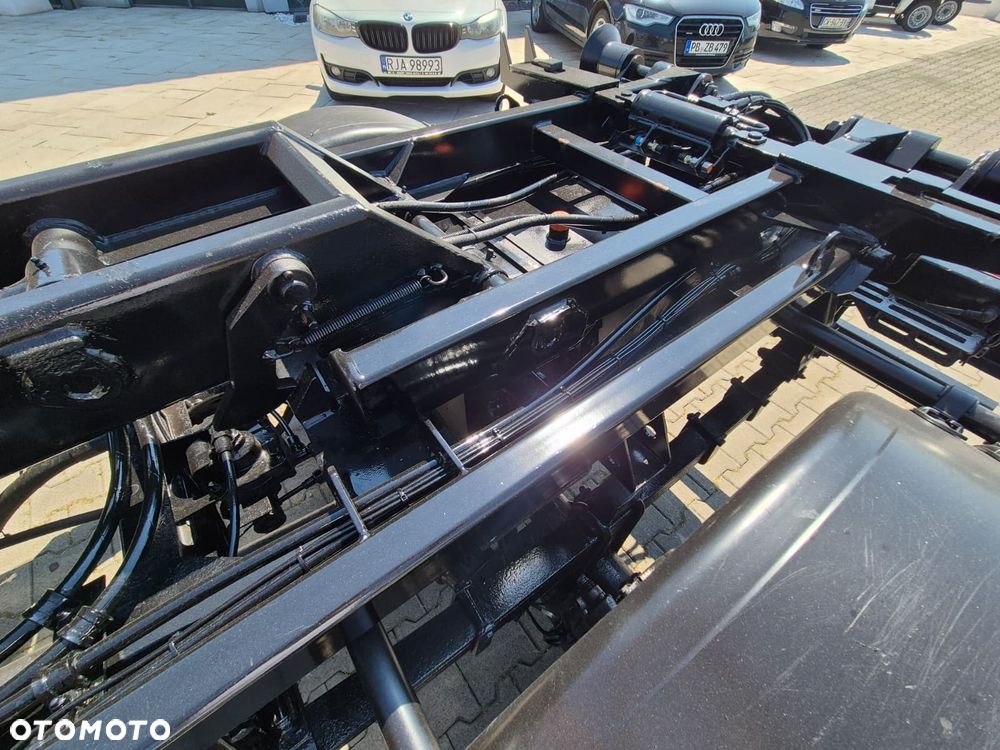 Inny AEBI MT740-S / 4X4 / POJAZD KOMUNALNY / PŁUG BUCHER / SOLARKA / PIASKARKA / HAKOWIEC / POJAZD SPECJALNY / SERWISOWANY / BEZWYPADKOWY / ODŚNIEŻANIE DRÓG / EURO 6 - 16