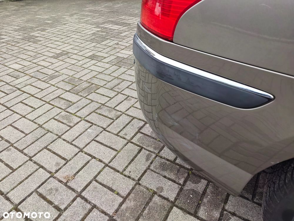 Peugeot 407 - 16
