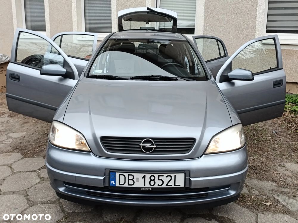 Opel Astra - 1