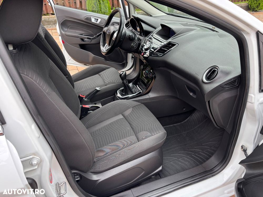 Ford Fiesta 1.6 TDCi DPF Titanium - 8