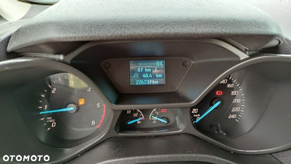 Ford Transit Connect - 33