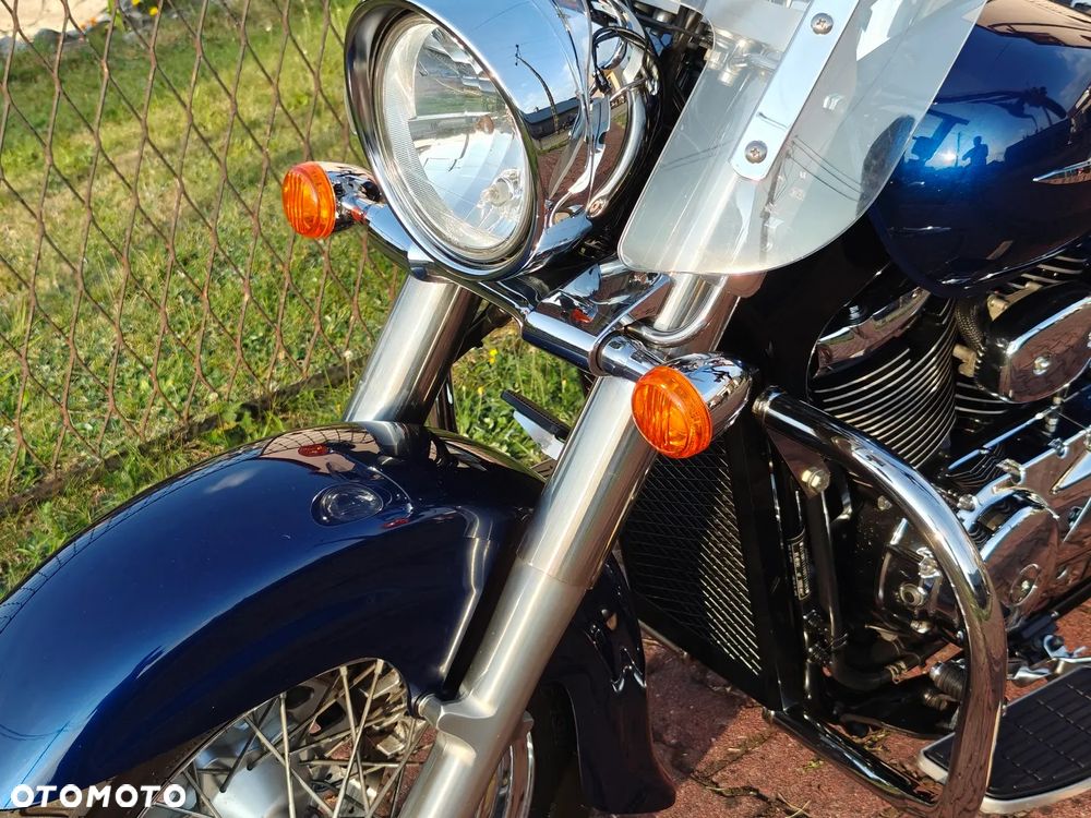 Suzuki Intruder - 15