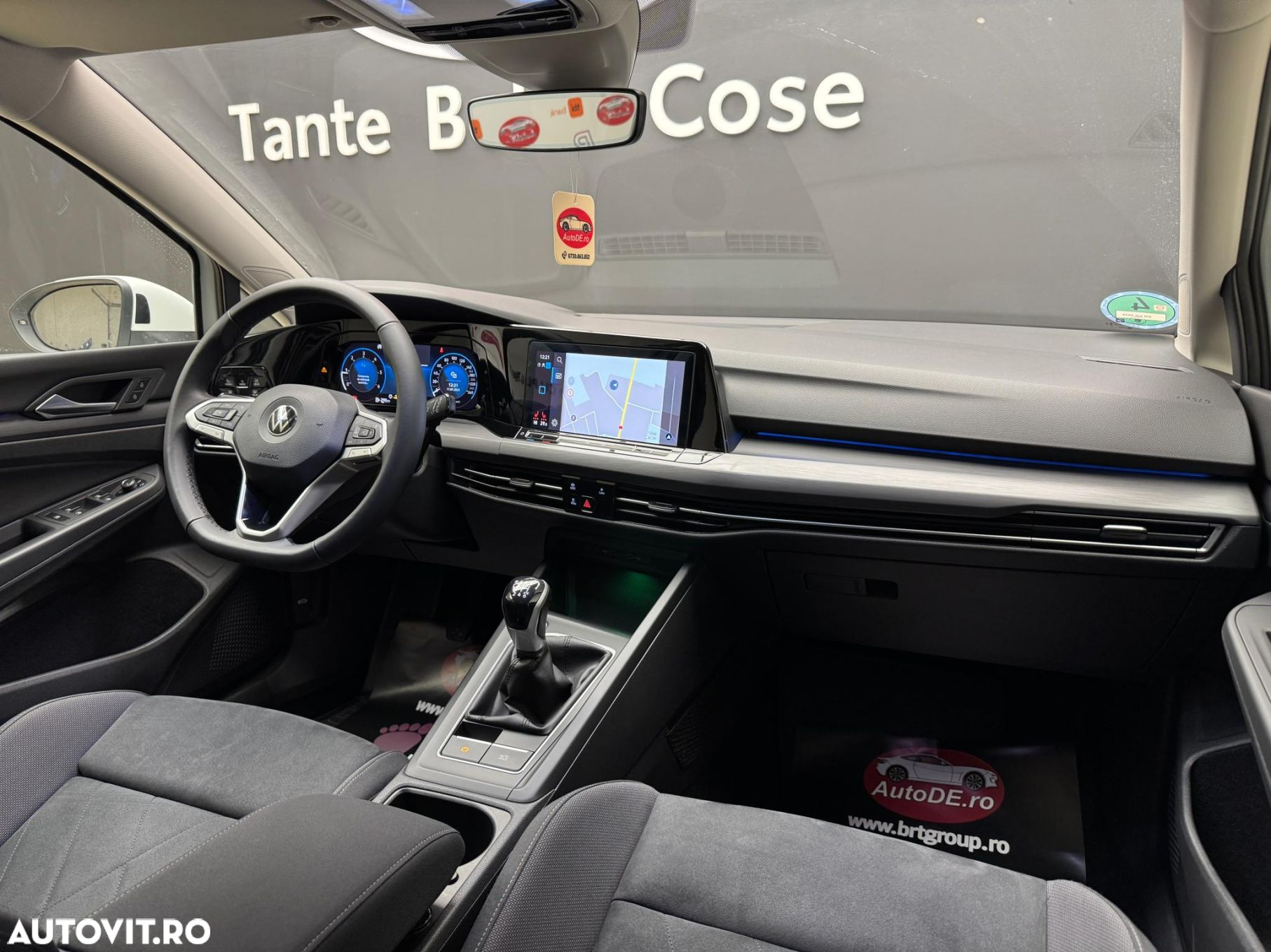 Volkswagen Golf - 6