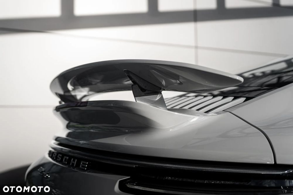 Porsche 911 Turbo - 19