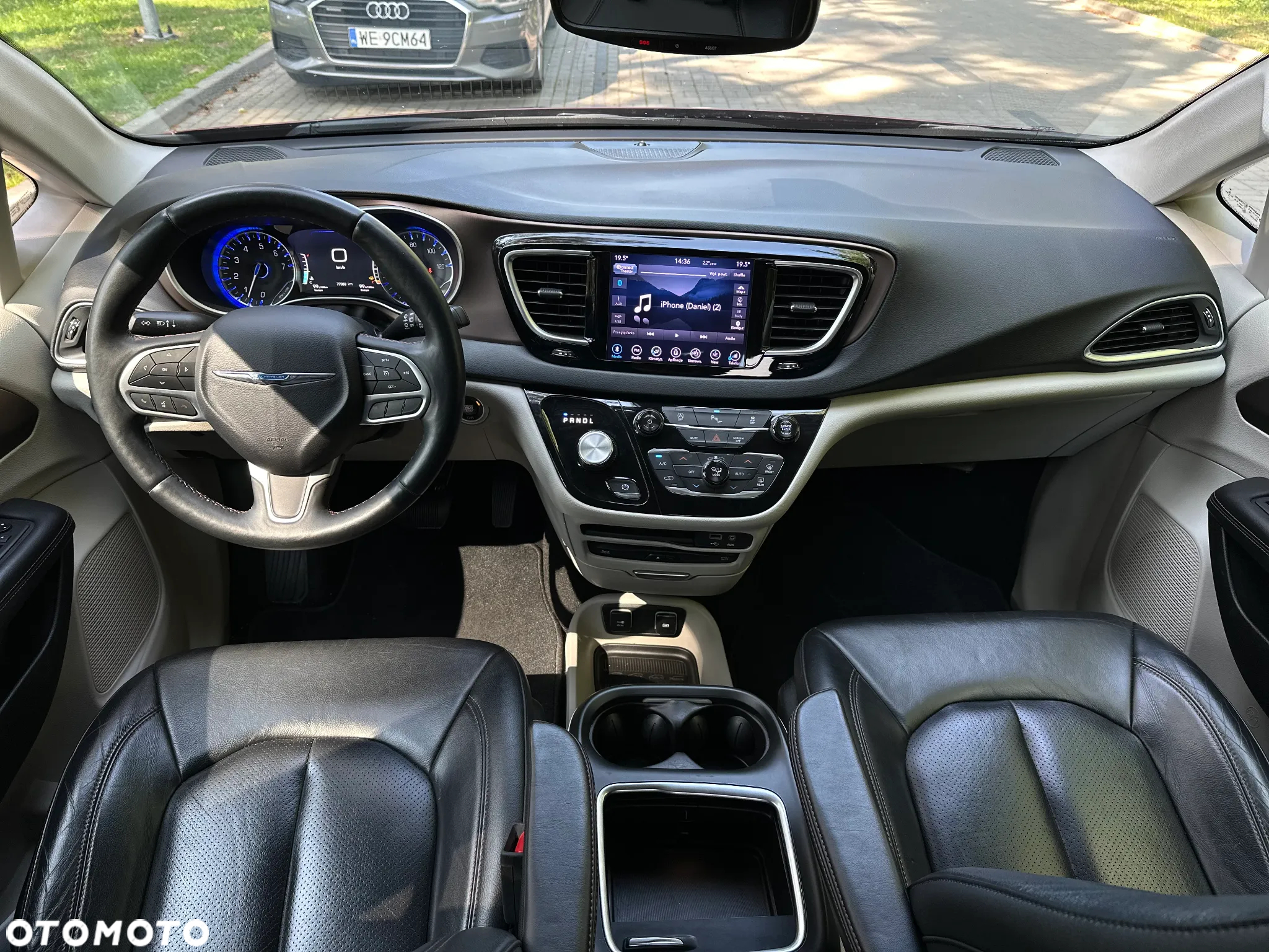 Chrysler Pacifica - 17