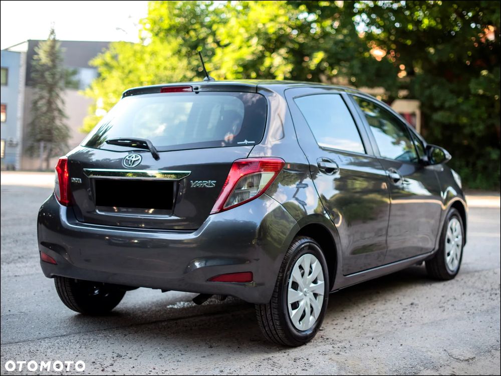 Toyota Yaris - 14