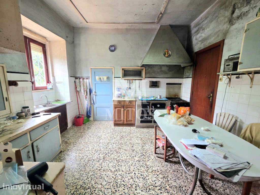 Moradia T4, situada em Freixieiro de Soutelo - Grande imagem: 2/28