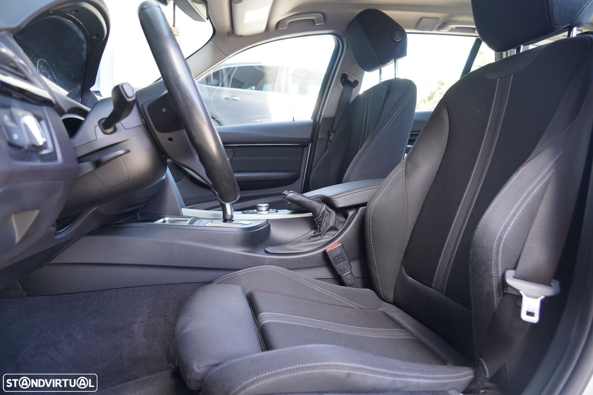 BMW 318 d Touring Line Sport Auto - 3