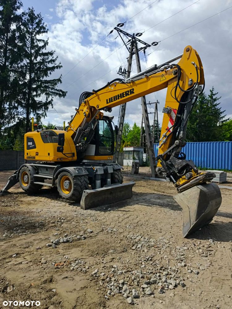 Liebherr A918  Compact - 1