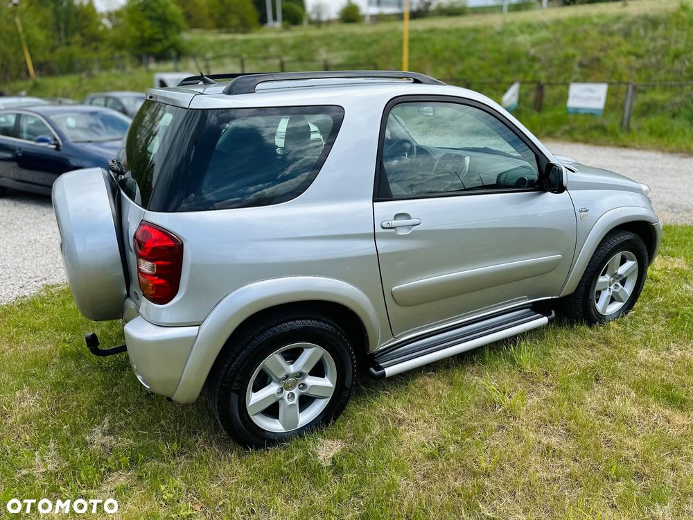 Toyota RAV4 - 9