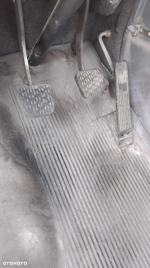 Mercedes-Benz 410 D - 9