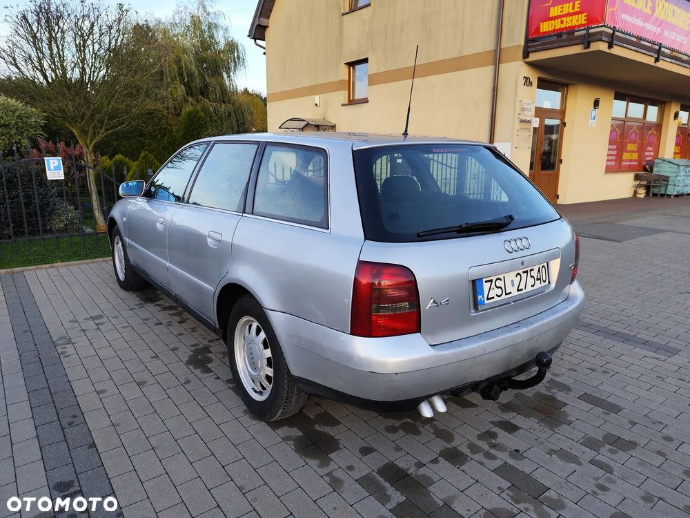 Audi A4 Avant - 32