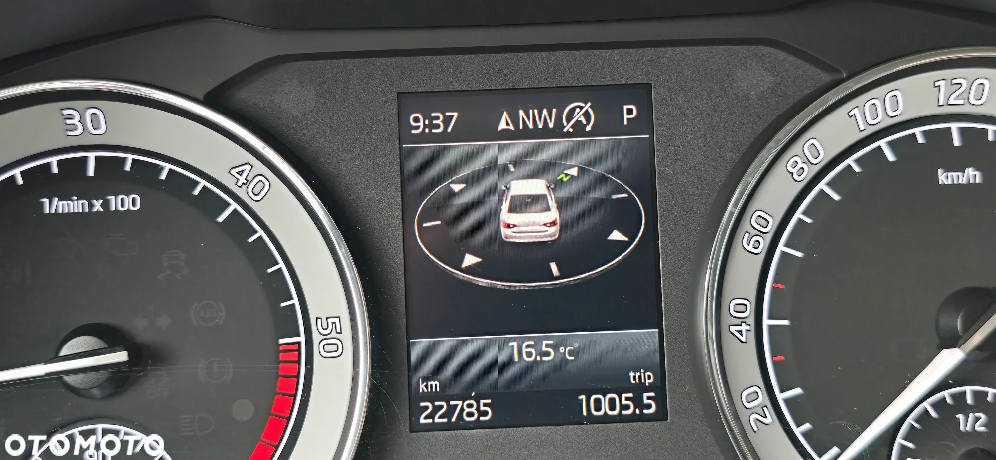 Skoda Superb 2.0 TDI SCR Style DSG - 11