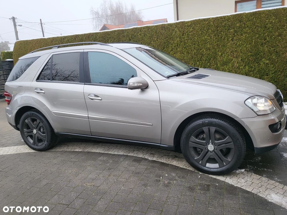 Mercedes-Benz ML - 4