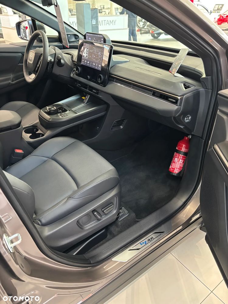 Toyota bZ4X 74.7kWh 4x4 Executive - 25