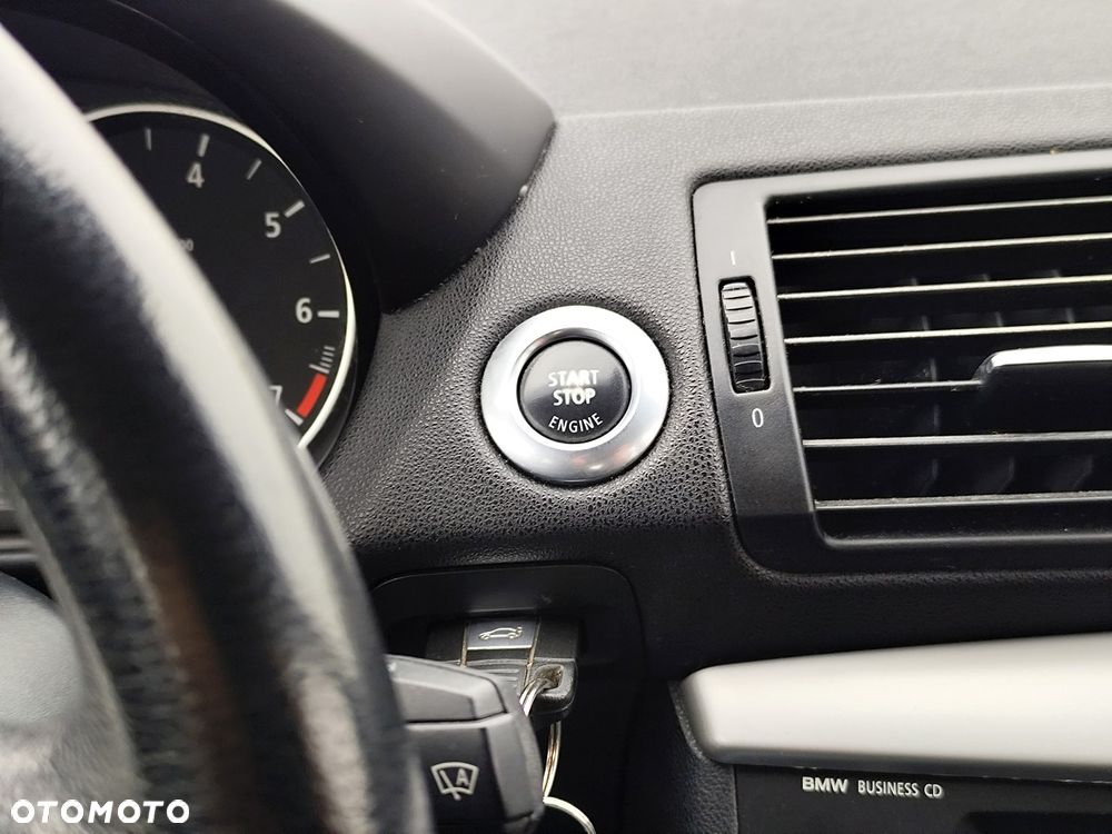 BMW Seria 1 116i - 17