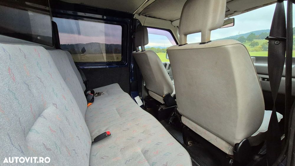Volkswagen Transporter - 19