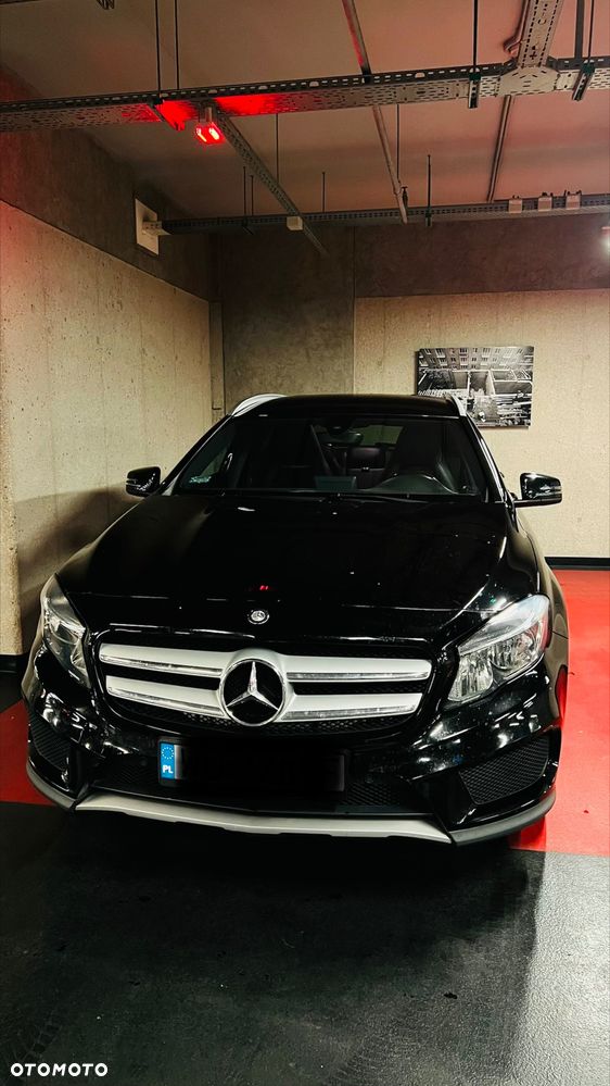 Mercedes-Benz GLA 250 4-Matic AMG Line - 4