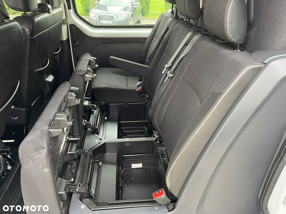 Renault Trafic - 12