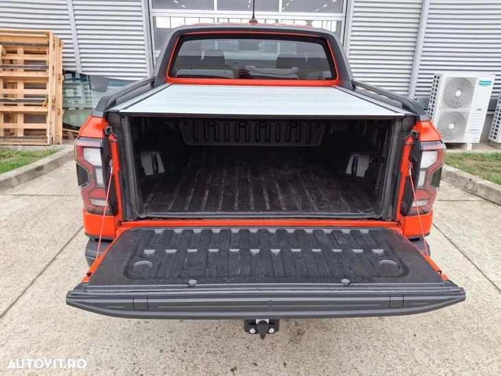 Ford Raptor - 17
