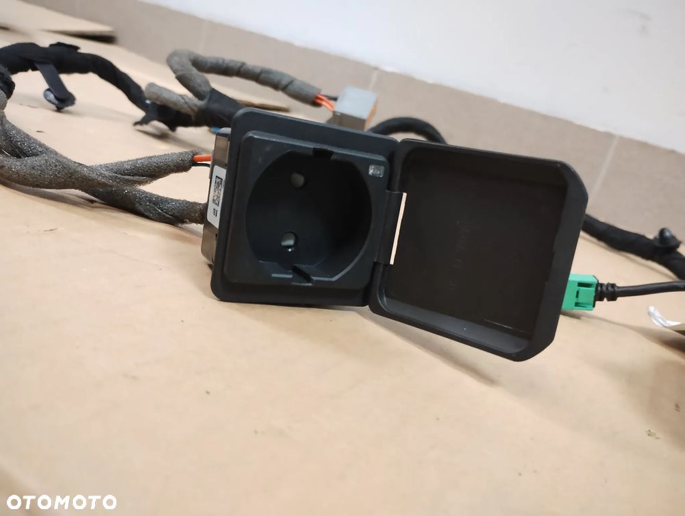 OPEL INSIGNIA A WIĄZKA TUNELU GNIAZDO USB SD AUX PRZETWORNICA AC 230V - 5