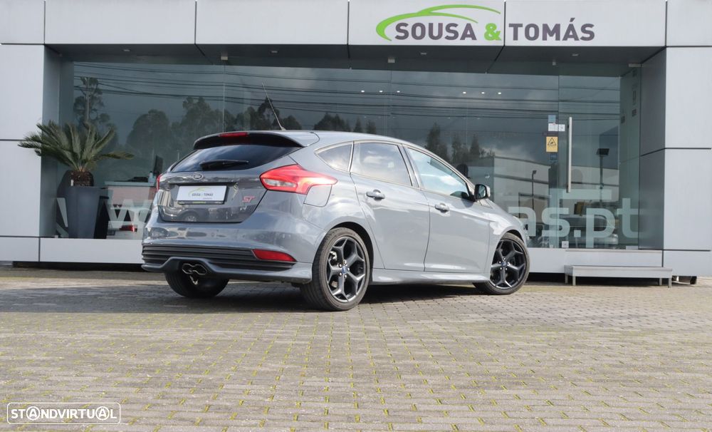 Ford Focus 2.0 TDCi ST-2 - 4