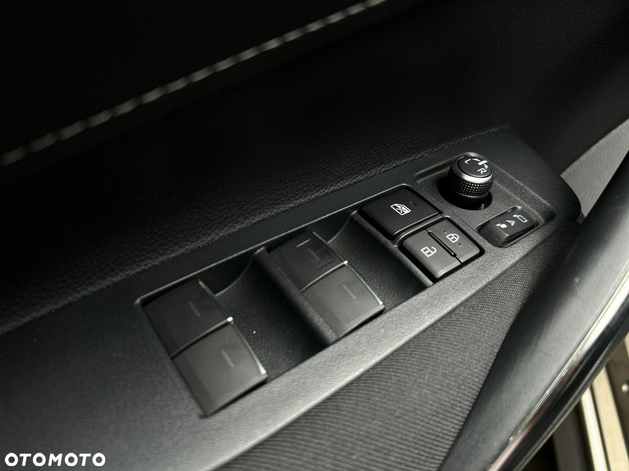 Toyota Corolla - 19