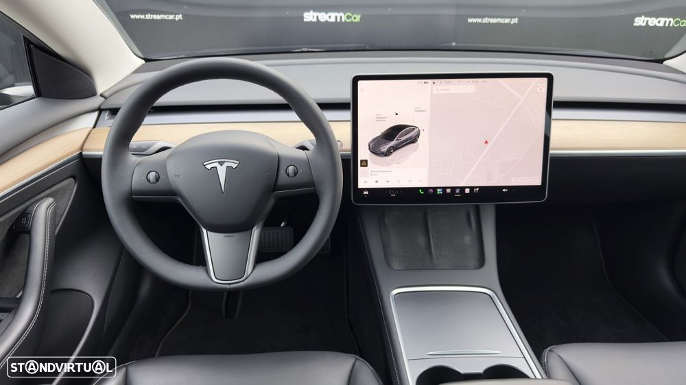 Tesla Model 3 Standard Range Plus RWD — fotografia 14