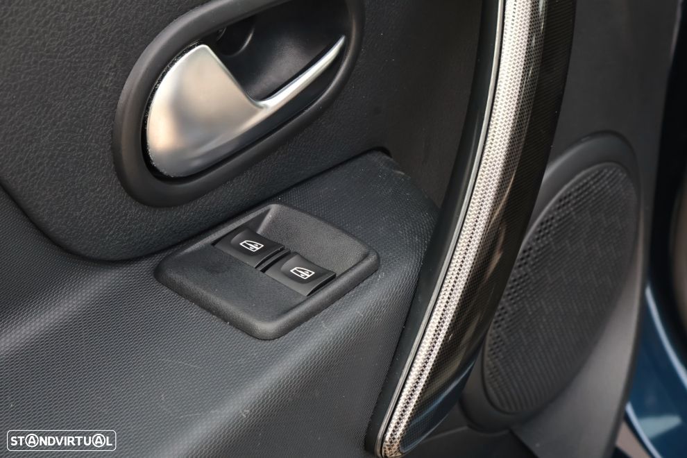 Dacia Sandero 0.9 TCe Stepway - 16