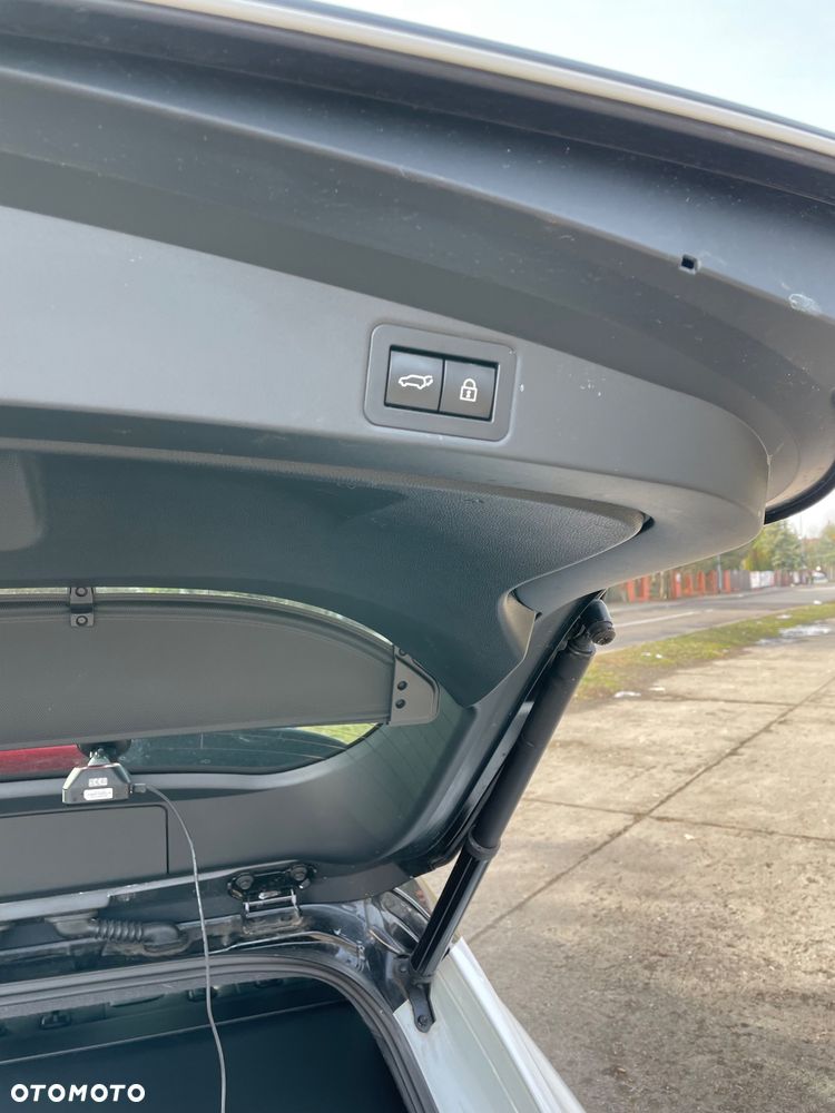 Toyota Corolla - 14