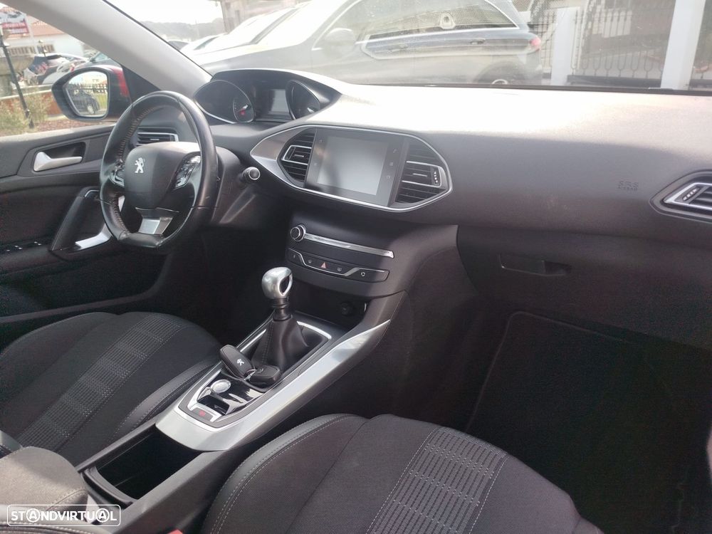 Peugeot 308 1.6 BlueHDi Allure - 17