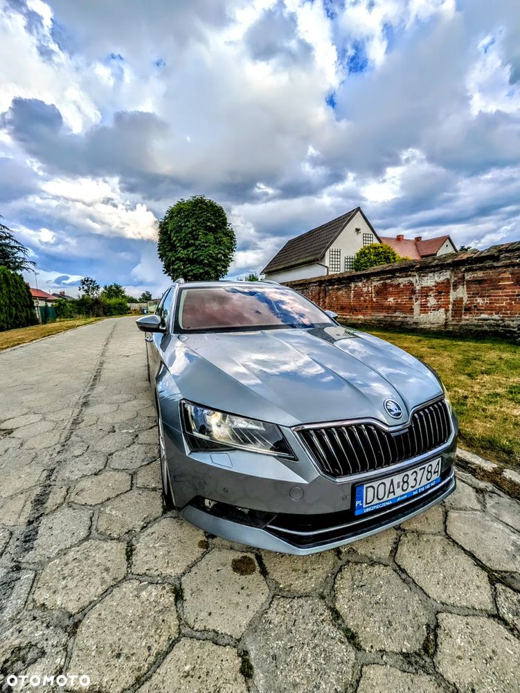 Skoda Superb 2.0 TDI Ambition DSG - 5