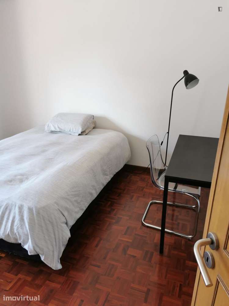 Quarto - localizado em Estoril Lisbon - Grande imagem: 2/18