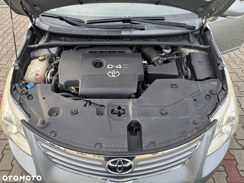 Toyota Avensis 2.0 D-4D Platinium - 23