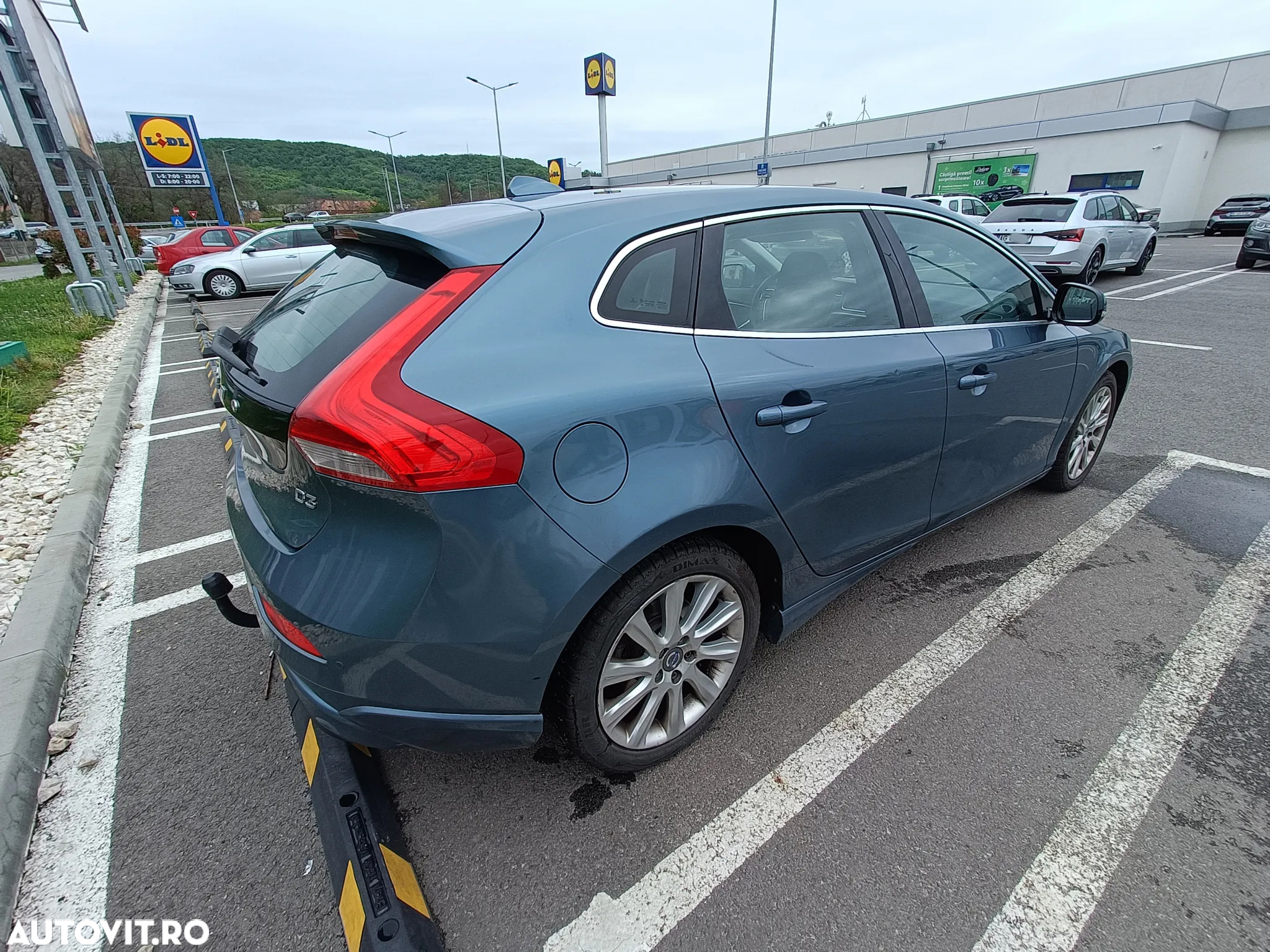 Volvo V40 D3 Momentum - 11