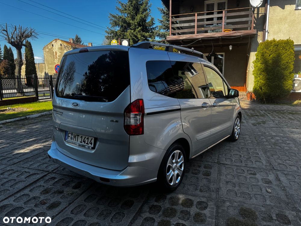 Ford Tourneo Courier 1.0 EcoBoost S&S Ambiente - 40