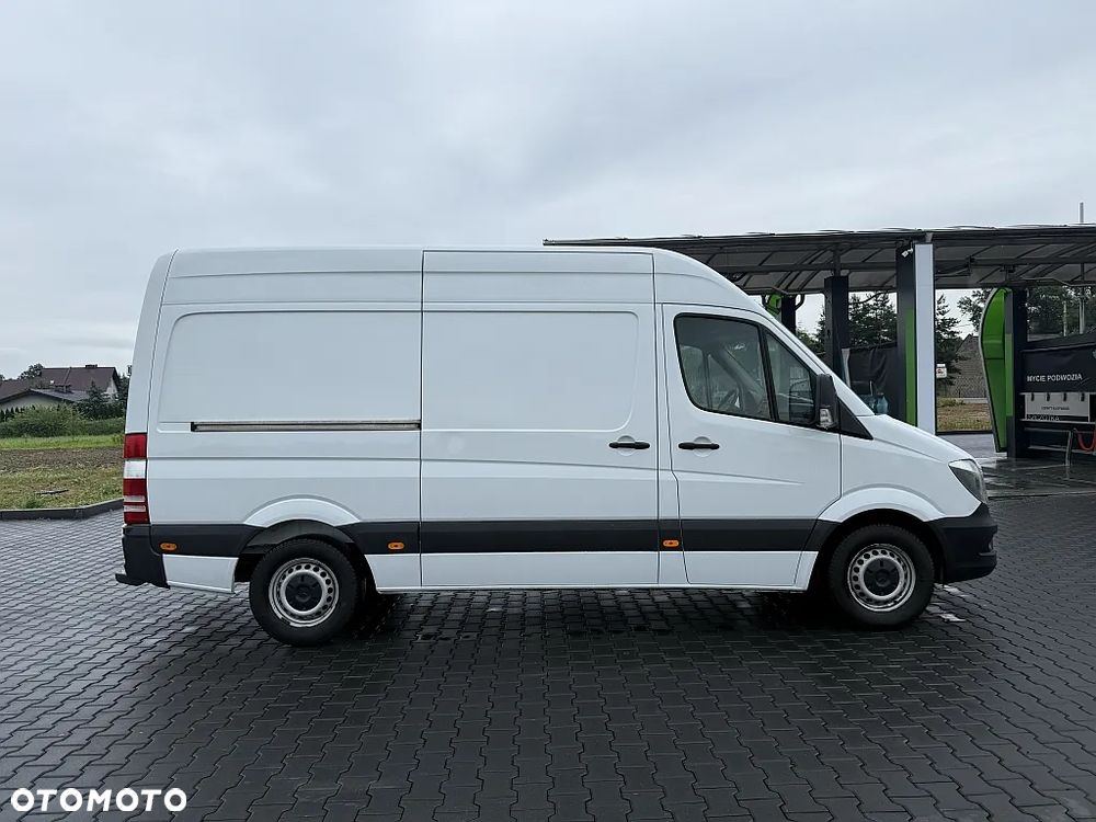 Mercedes-Benz SPRINTER - 14