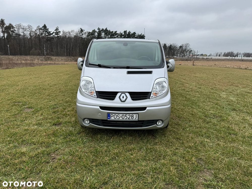 Renault Trafic FAP Grand Passenger Black Edition - 3