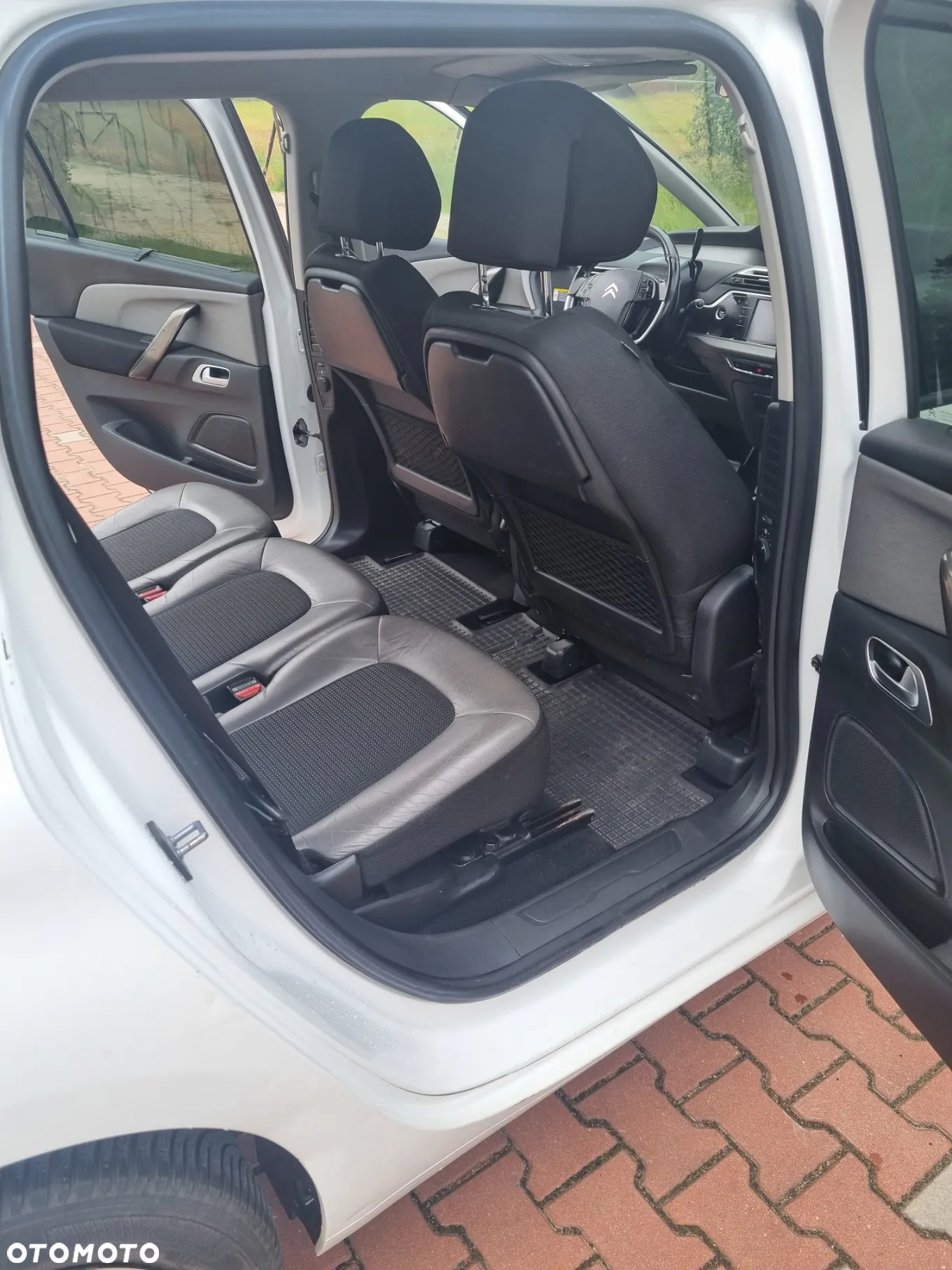 Citroën C4 Grand Picasso 1.6 THP Shine S&S EAT6 - 15