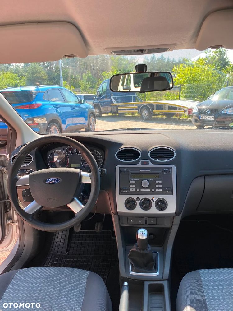 Ford Focus 1.6 16V Fun X - 8