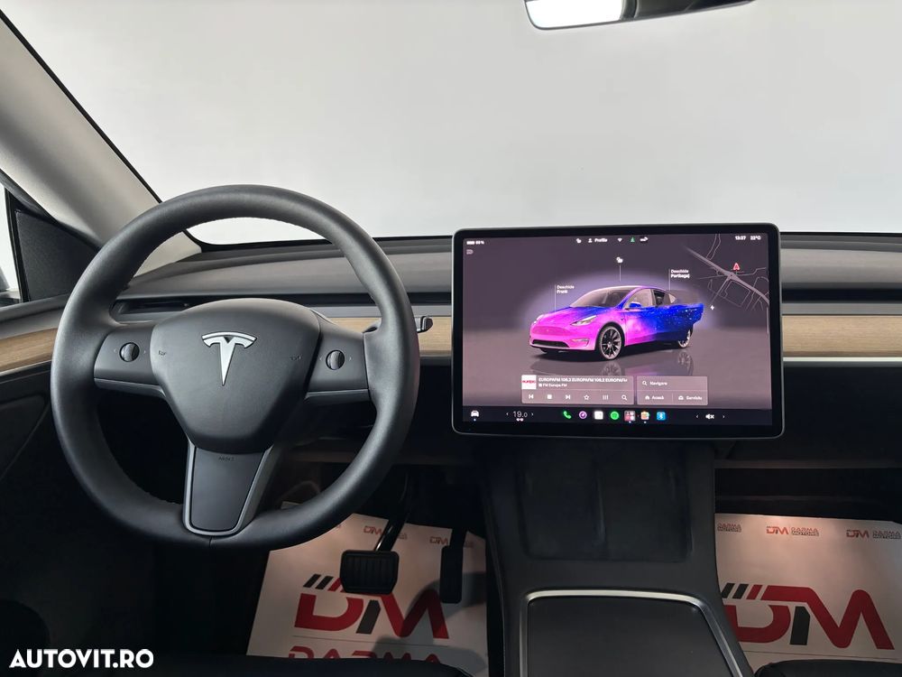 Tesla Model Y RWD - 10