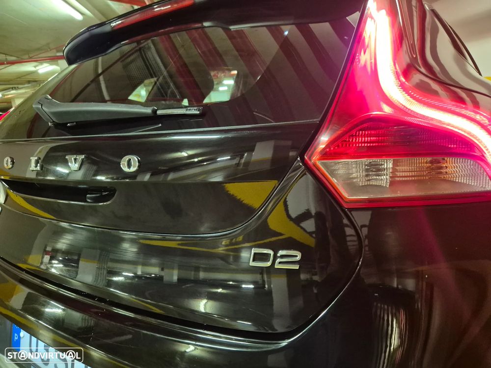 Volvo V40 Cross Country 2.0 D2 Summum - 14